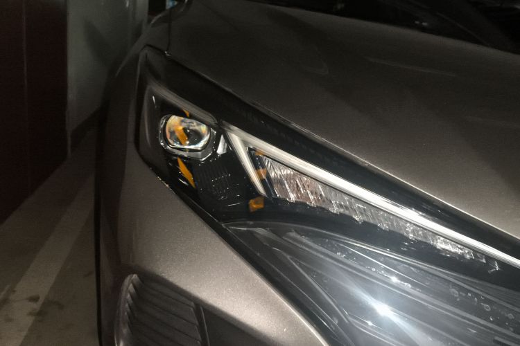 长安 逸动 2020款 PLUS 1.6L GDI 自动豪华型车身外观8