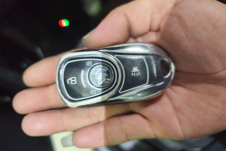 别克 昂科威 2021款 532T 两驱领先型中控内饰7001