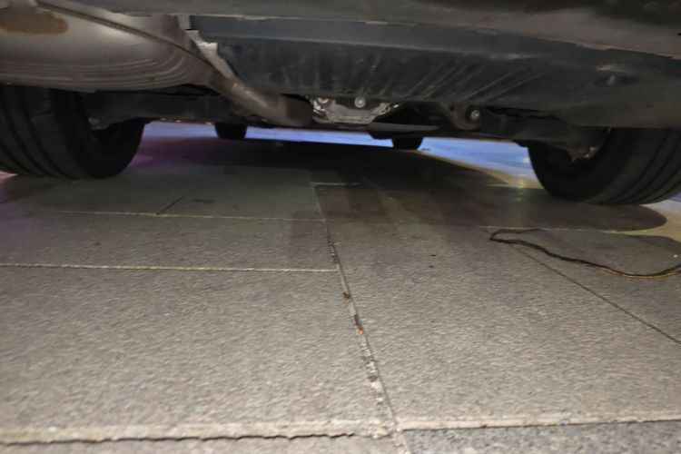 奔驰C级 2022款 改款 C 260 L 运动版局部细节9009