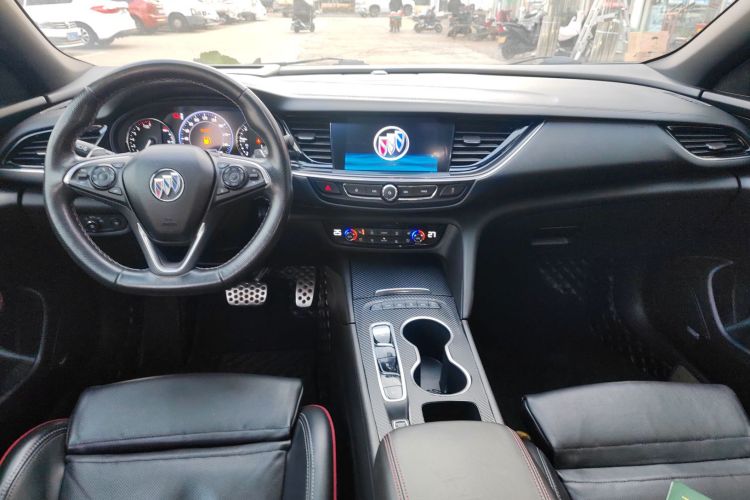 别克 君威 2020款 GS 28T 尊贵型中控内饰12