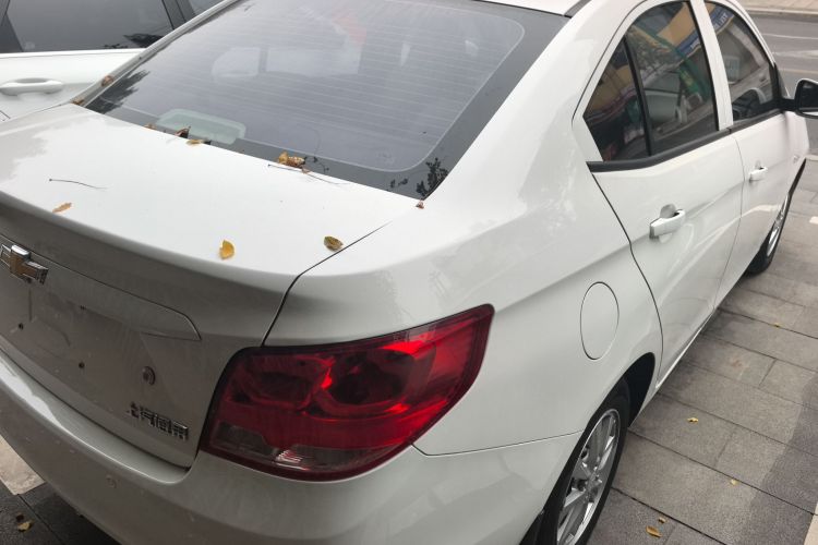 雪佛兰 2015款 赛欧3 1.5L 手动理想天窗版车身外观6005