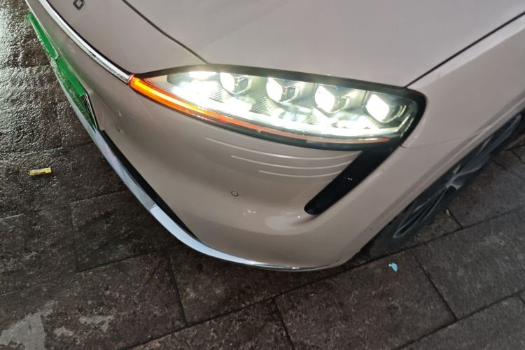 鸿蒙智行 智界R7 2025款 增程 251km Max局部细节36