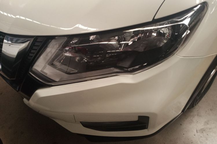 日产 奇骏 2021款 2.0L CVT 2WD XL ITS舒适纪念版局部细节36