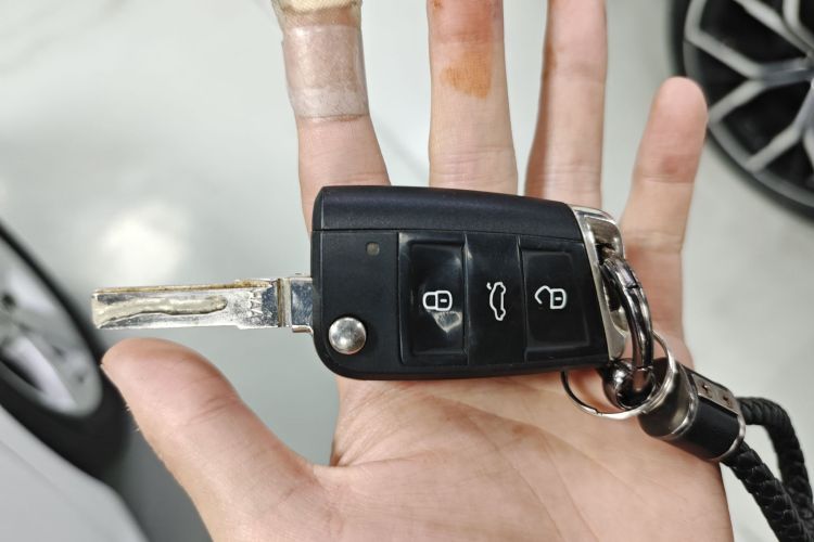 大众 高尔夫 2017款 230TSI 自动舒适百万辆纪念版中控内饰11