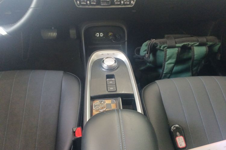 欧拉好猫 2022款 400km标准续航 豪华型 磷酸铁锂中控内饰18