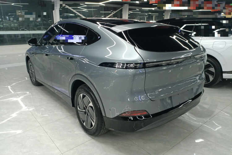 小鹏G6 2023款 755 超长续航 Pro车身外观4