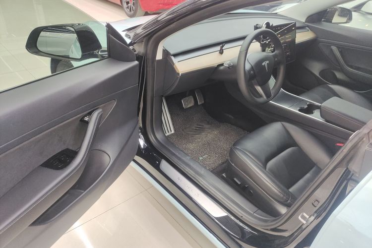 特斯拉 Model 3 2020款 改款 标准续航后驱升级版中控内饰20