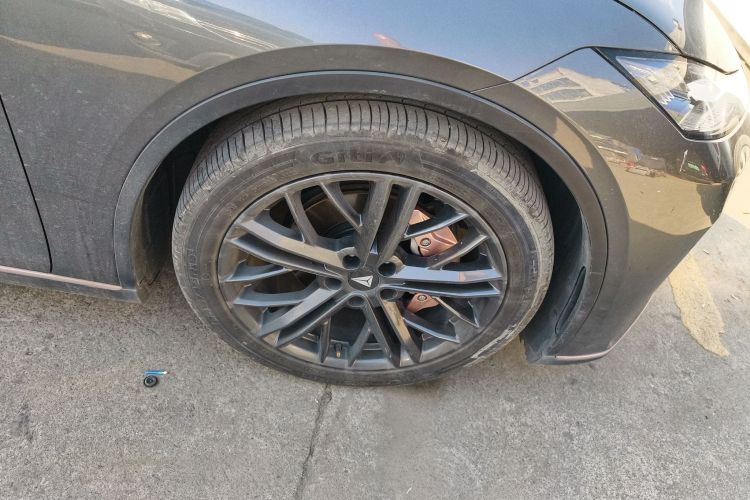 深蓝汽车 深蓝SL03 2022款 515纯电版车身外观10