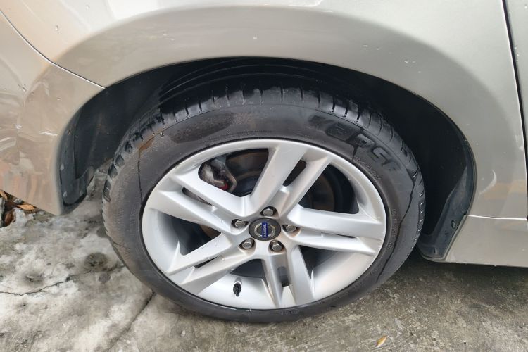 沃尔沃S60 2014款 S60L T5 智驭版车身外观6005