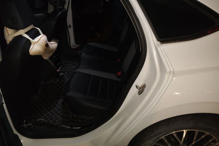 大众 速腾 2020款 280TSI DSG舒适型 国VI中控内饰7004