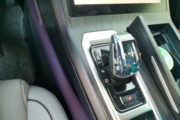 魏牌 拿铁DHT 2022款 1.5T DHT大杯局部细节18