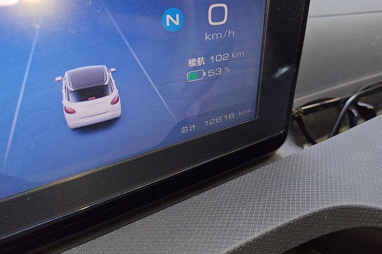 五菱汽车 五菱缤果 2023款 203km 轻享款中控内饰15