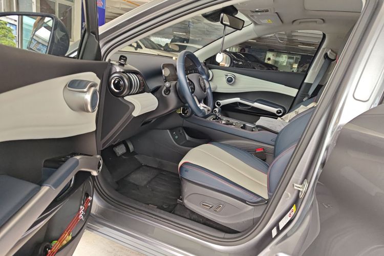 比亚迪 元PLUS 2022款 510KM 旗舰型中控内饰20