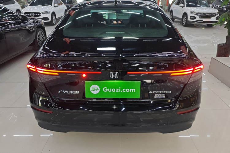 本田 雅阁 2023款 260TURBO 智享版车身外观6004