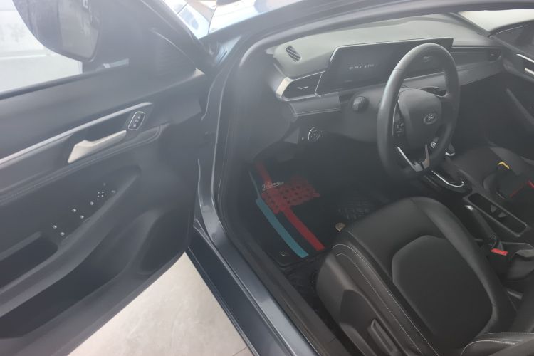 福特 福睿斯 2021款 1.5L 自动钻石版中控内饰20