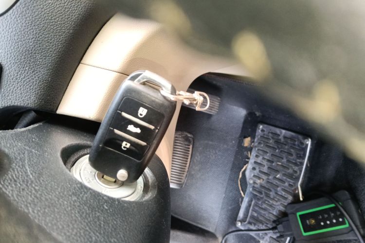 长安 逸动 2014款 1.6L 自动豪华型中控内饰11