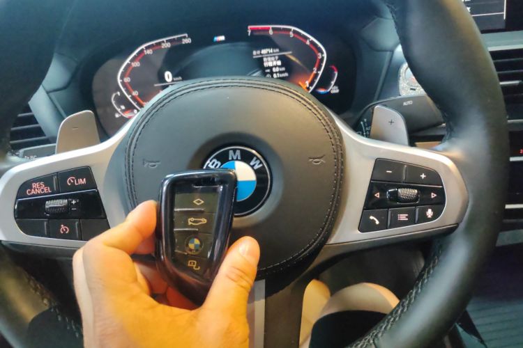 宝马X4 2021款 xDrive 25i M运动套装中控内饰7001