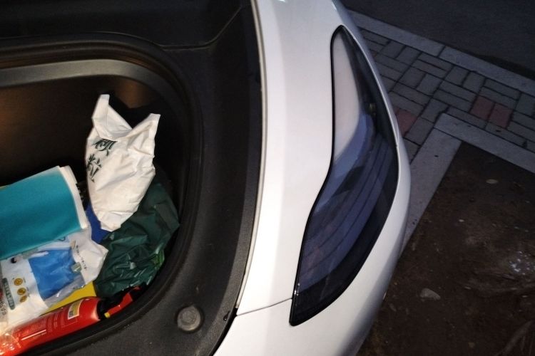 特斯拉 Model Y 2022款 改款 后轮驱动版局部细节9007