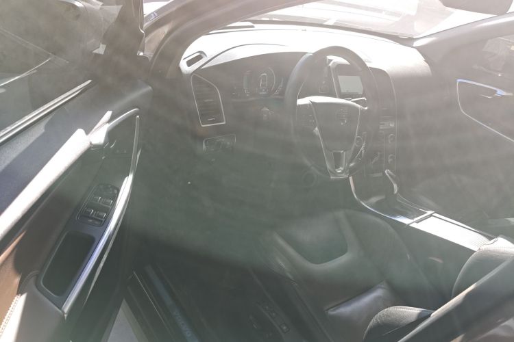 沃尔沃XC60 2016款 T5 AWD 智远版中控内饰7003