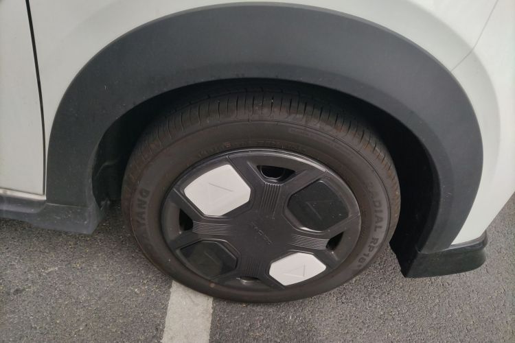 吉利银河 2025款 210km 熊猫卡丁车身外观10