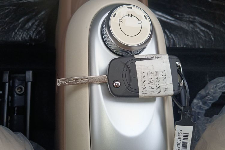 五菱汽车 宏光MINIEV 2025款 四门版 进阶款中控内饰11