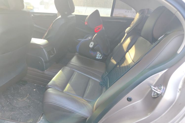 红旗H7 2019款 2.0T 旗舰版中控内饰21