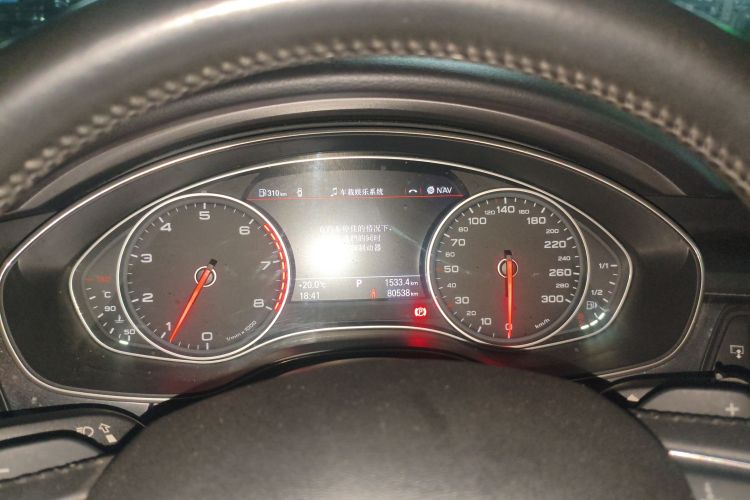 奥迪A6L 2015款 TFSI 百万纪念智领型中控内饰14