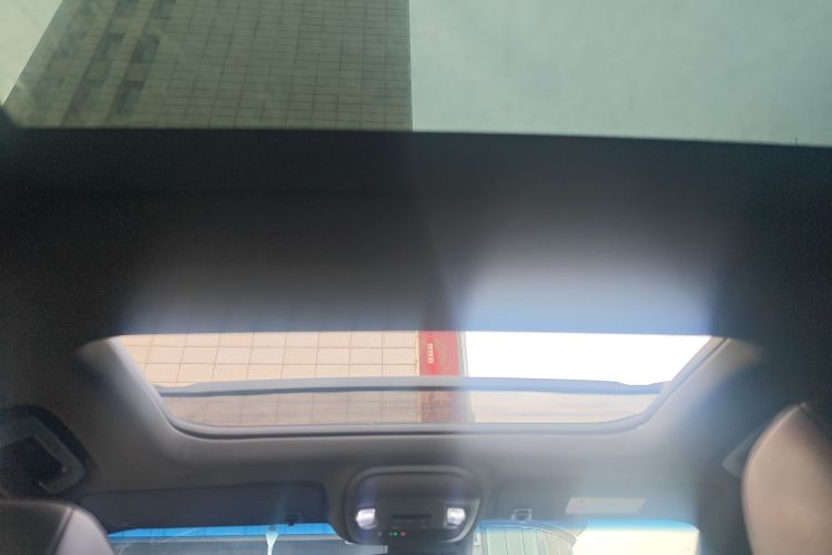 凯迪拉克CT5 2023款 28T 豪华型（标准版）中控内饰22