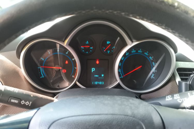 雪佛兰 科鲁兹 2013款 掀背 1.6L 自动豪华型中控内饰14