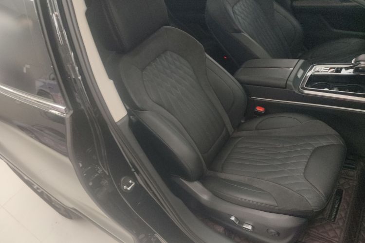 红旗HS5 2023款 2.0T 旗享Pro版局部细节41