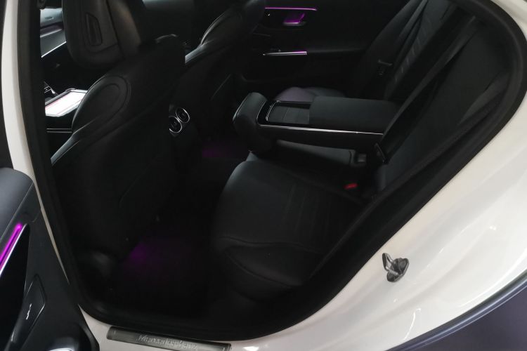 奔驰C级 2022款 改款 C 200 L 运动版中控内饰7004