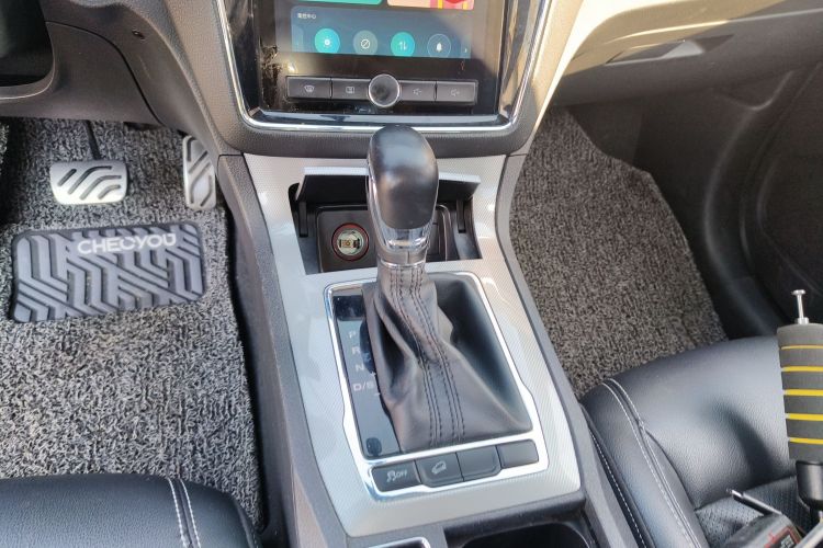 荣威RX5 2016款 20T 两驱自动互联网智享版中控内饰18