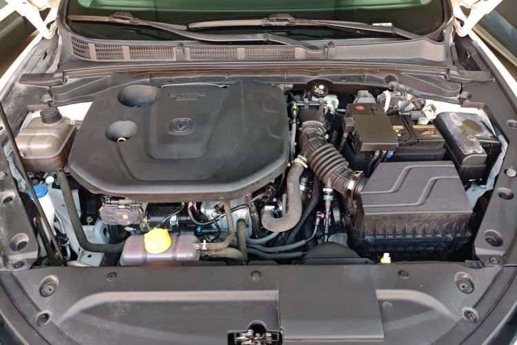 长安 逸动 2021款 PLUS 蓝鲸NE 1.4T GDI DCT旗舰型局部细节24