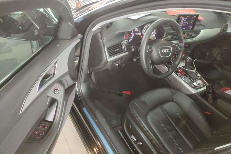 奥迪A6L 2018款 30周年年型 TFSI 进取型中控内饰7003