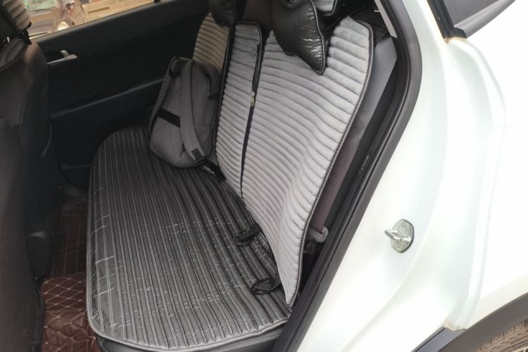 北京现代ix25 2015款 1.6L 自动两驱智能型GLS中控内饰7004