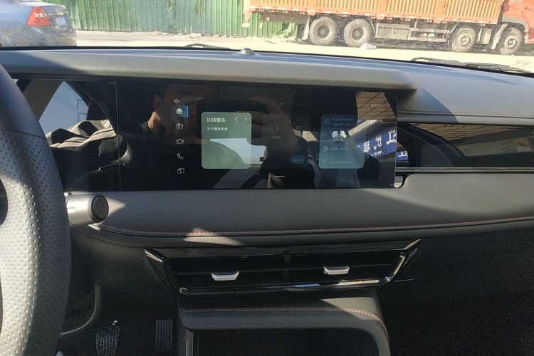 荣威i5 2026款 1.5L 手动舒享版中控内饰16