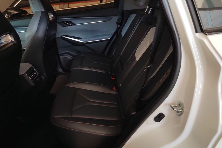 长安CS75 PLUS 2022款 第二代 2.0T 自动尊贵型中控内饰7004