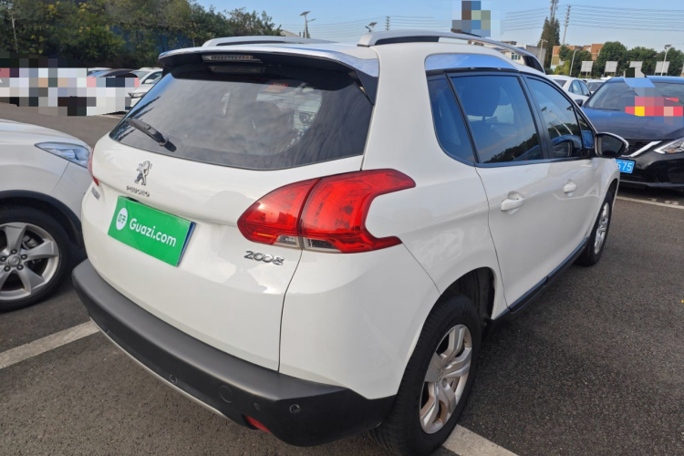 标致2008 2014款 1.6L 自动潮流版车身外观7