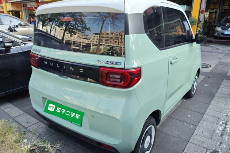 五菱汽车 宏光MINIEV 2022款 马卡龙臻享款 磷酸铁锂车身外观7