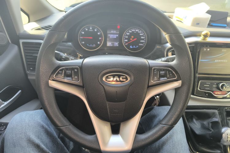 江淮瑞风 瑞风M4 2016款 2.0L 手动豪华智能型中控内饰13