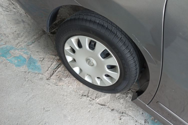 日产 轩逸 2016款 经典 1.6XE 自动舒适版车身外观6002