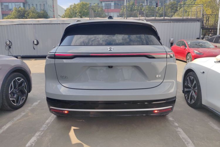 蔚来ES6 2025款 75kWh车身外观6