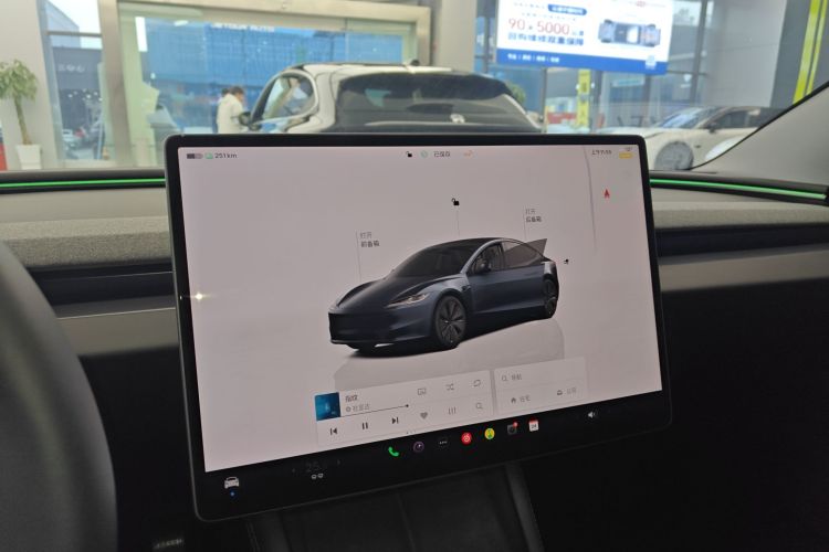 特斯拉 Model 3 2025款 改款 后轮驱动版局部细节16