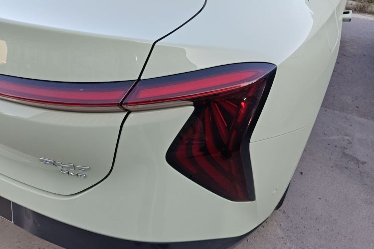 红旗EH7 2024款 690 Pro车身外观6006