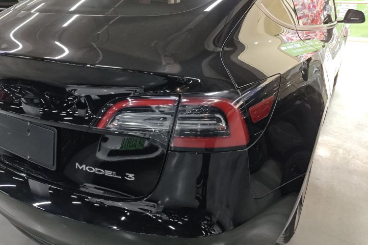 特斯拉 Model 3 2021款 标准续航后驱升级版 3D6车身外观9