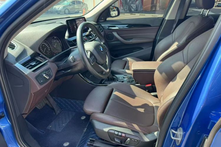 宝马X1新能源 2020款 xDrive30Le 尊享型中控内饰19