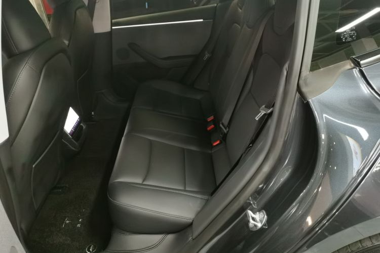 特斯拉 Model 3 2025款 后轮驱动版中控内饰21