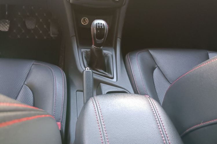 奇瑞 艾瑞泽5 2017款 1.5L 手动时尚版中控内饰18