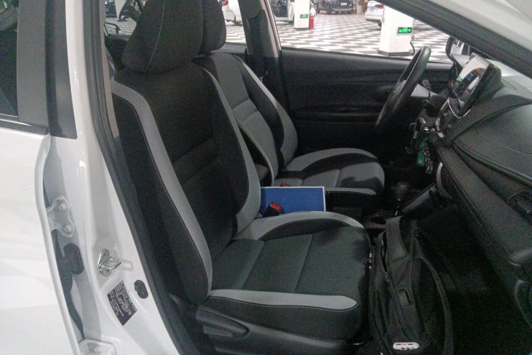 丰田 YARiS L 致炫 2020款 致炫X 1.5L CVT领先版局部细节41