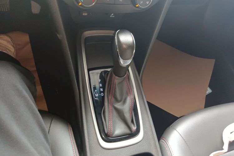 雪佛兰 科鲁泽 2019款 RS 330T 自动畅快版 国VI中控内饰18